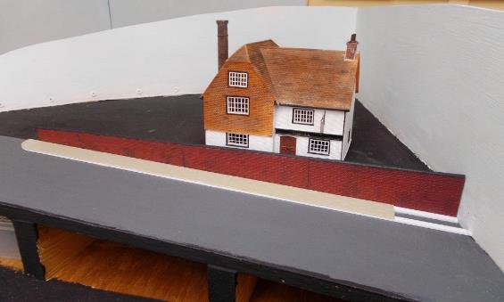 Ewhurst Green model railway
BR(S) British Railways Southern Region
Copyright www.EwhurstGreen.com
