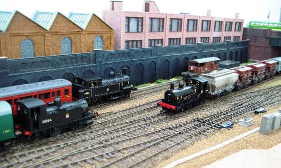 Ewhurst Green model railway
BR(S) British Railways Southern Region
Copyright www.EwhurstGreen.com
