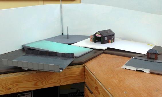 www.EwhurstGreen.com